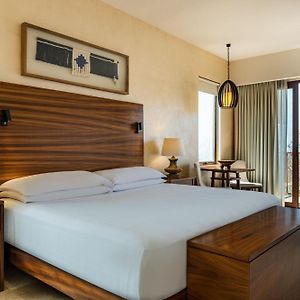 Deluxe All-Inclusive Guest room 1 King Sofa bed Balcony